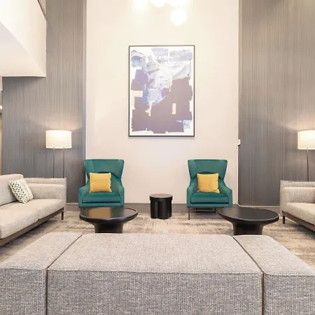 Sandman Signature Toronto Airport Hotel-2